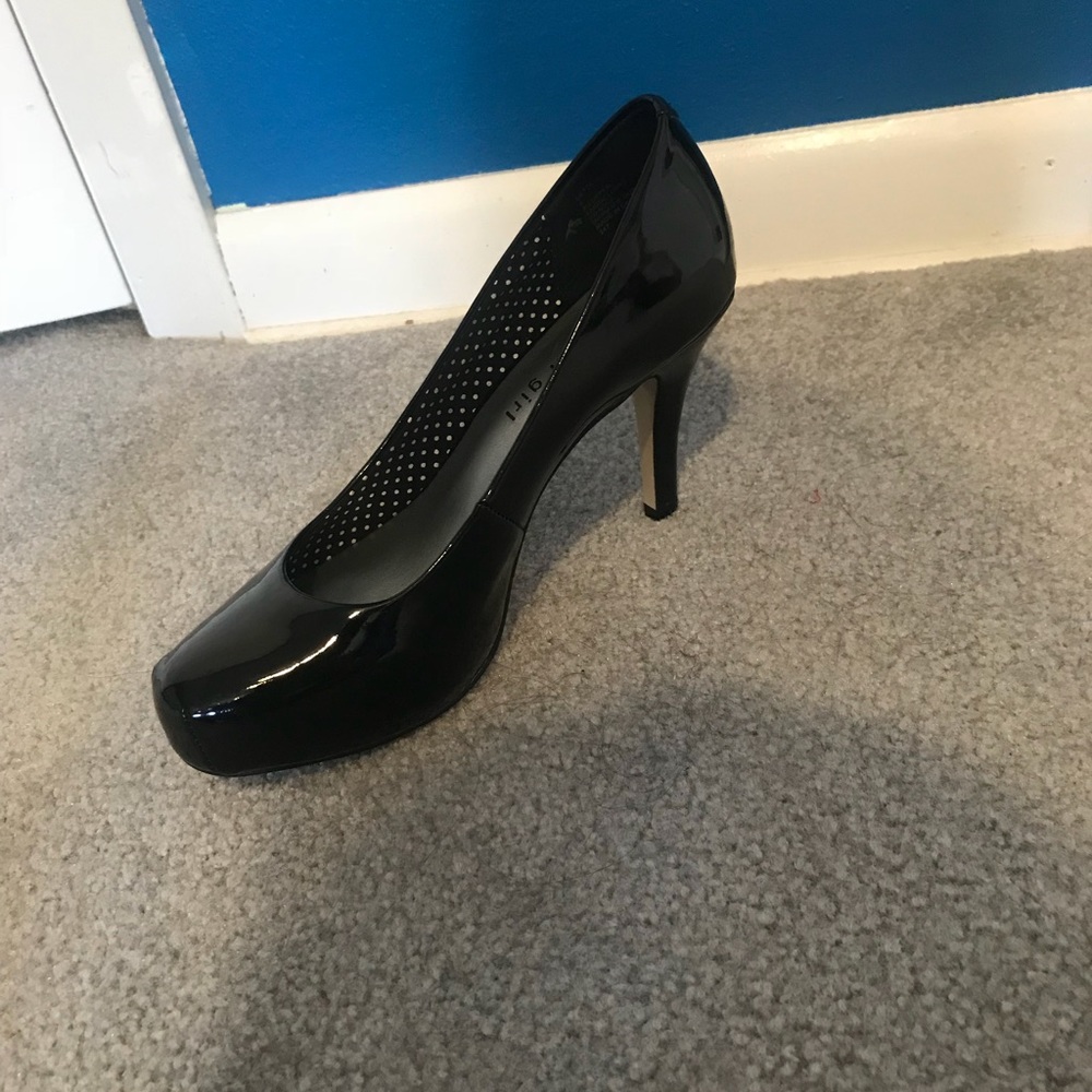 Madden girl high heels black size 6